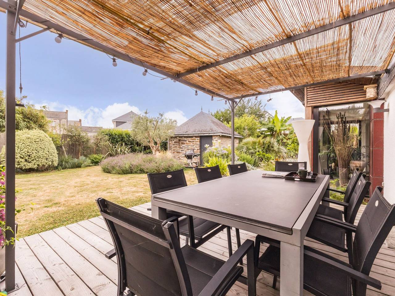 Spacious house with heated pool, pets allowed in Nozay, Châteaubriant