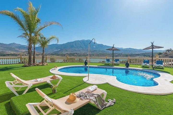 Casa rural para 6 personas, con terraza y jardín - 1