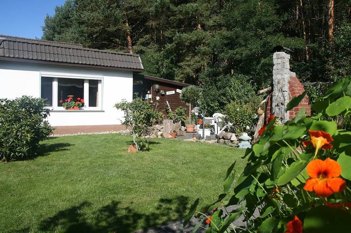 Bauernhof für 4 Personen, mit Terrasse und Garten, mit Haustier in Biendorf