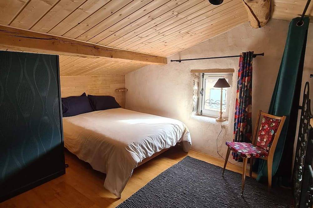 Gîte la maisonnette au Coeur de l Auvergne in Montaigut-le-Blanc, Région de Besse-et-Saint-Anastaise