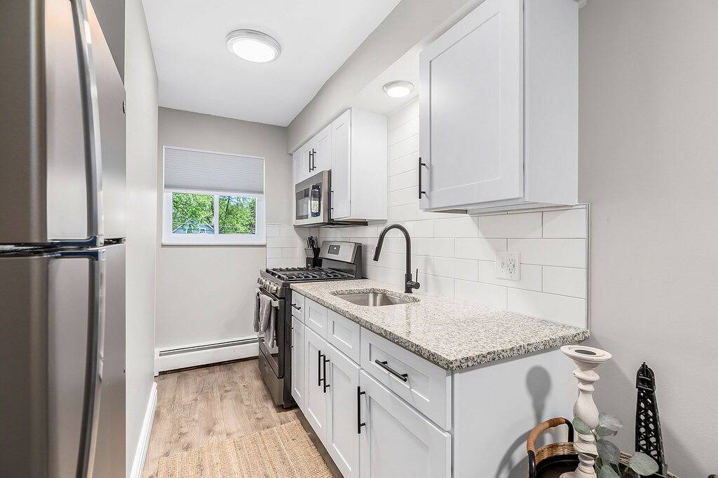 Ganze Wohnung, Luxury King Suite | Newly Renovated in Mt. Clemens in Mount Clemens, Lake St. Clair