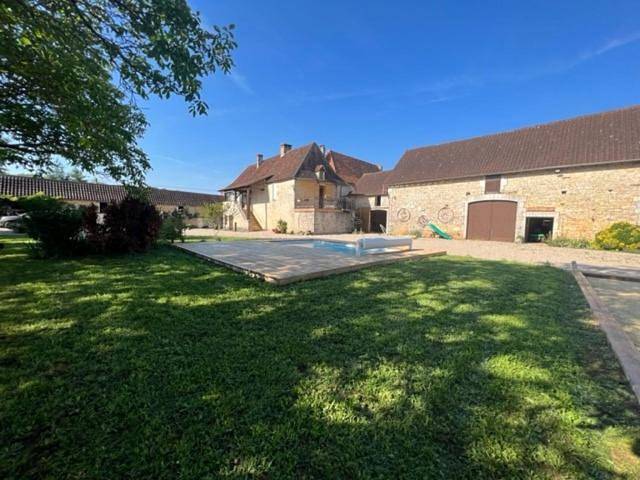 Maison de vacances pour 11 personnes, avec jardin ainsi que vue et piscine, animaux acceptés