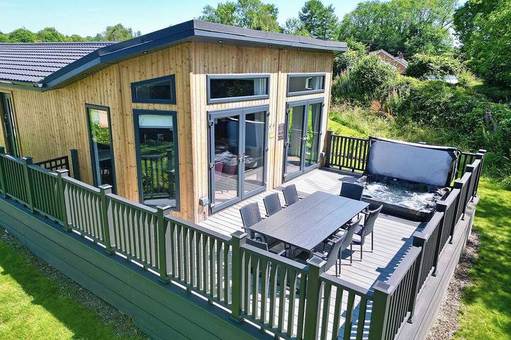Chalet pour 8 personnes, avec balcon/terrasse - 1
