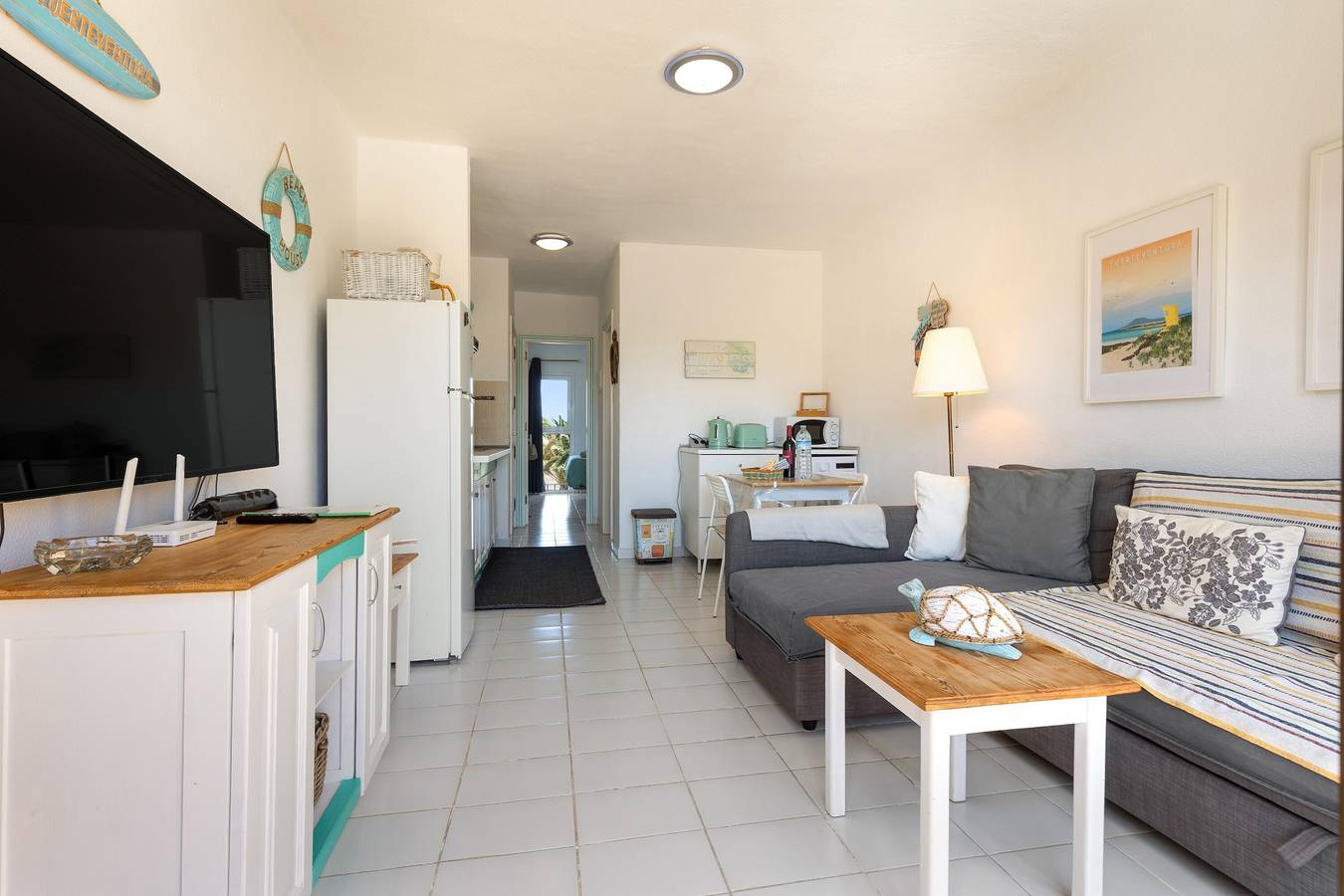 Appartement entier, Appartement 'Surf Home Sea View' avec vue sur la mer, piscines partagées et Wi-Fi in Costa de Antigua, Antigua