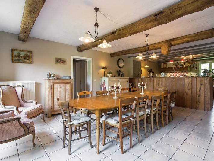 Haus in Bièvre mit Garten für 14 Von Belvilla in Bellefontaine (Bièvre), Bièvre