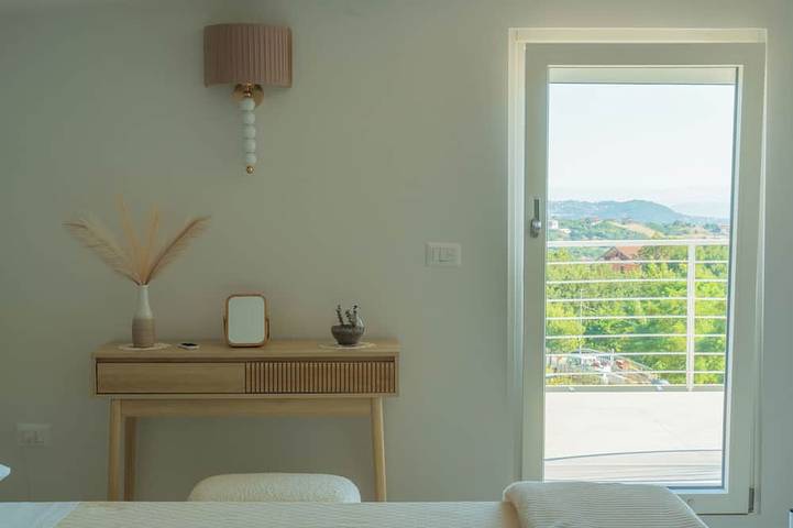 Romantic Villa with Woodland on the Wine Route in Chiusano di San Domenico, Provincia d'Avellino