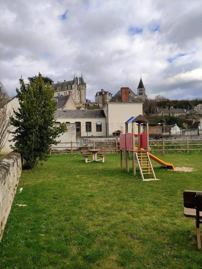 Location de vacances pour 8 personnes, avec vue et jardin à Châteauvieux - 3