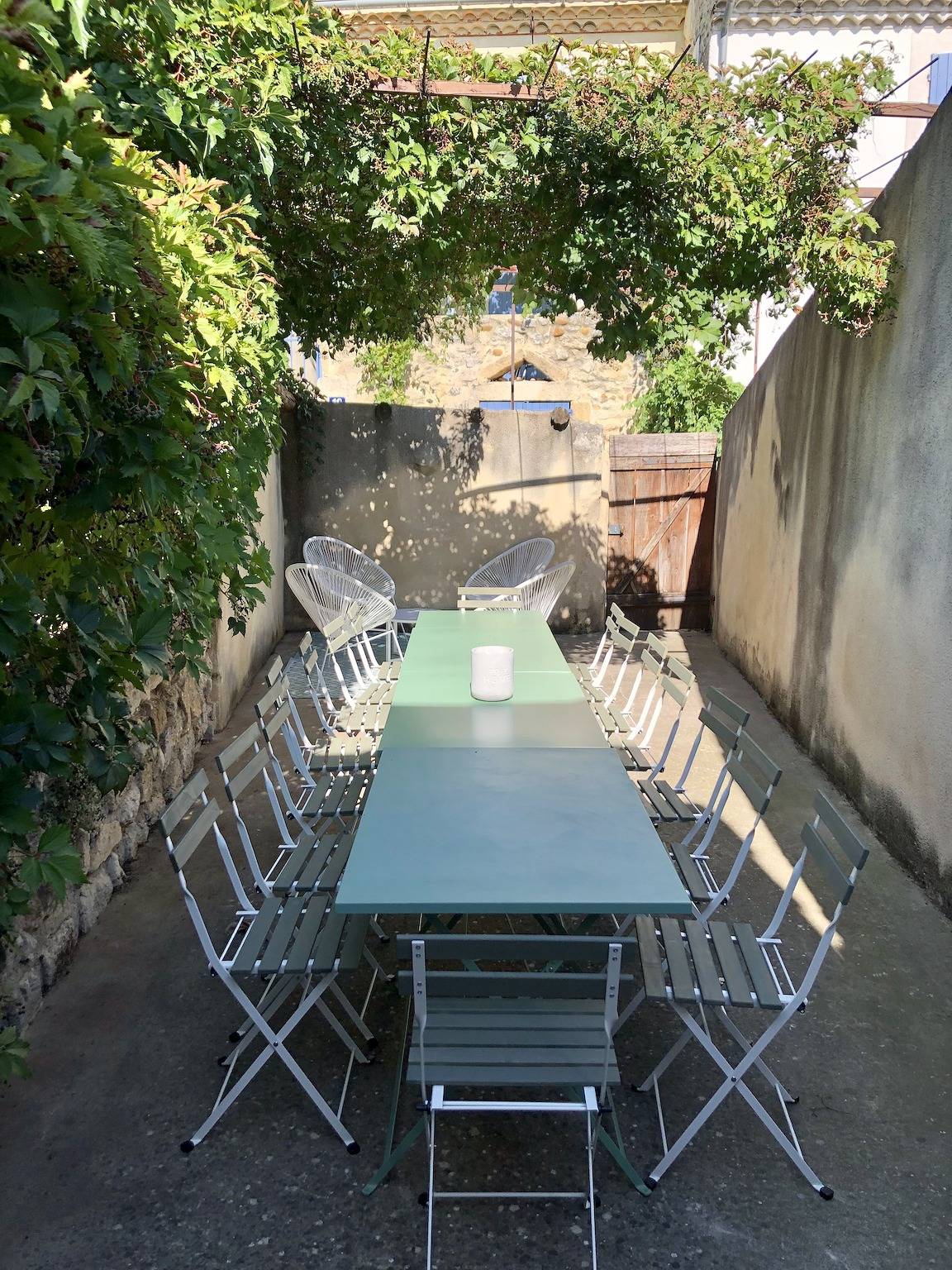 Casa auténtica en Montfrin con terraza, aire acondicionado in Montfrin, Region de Nimes