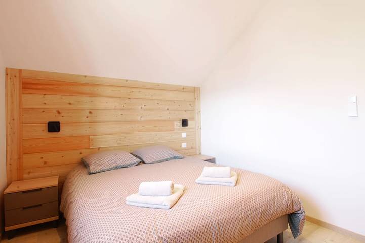 Location de vacances pour 6 personnes, avec jardin et terrasse à Voglans - 2