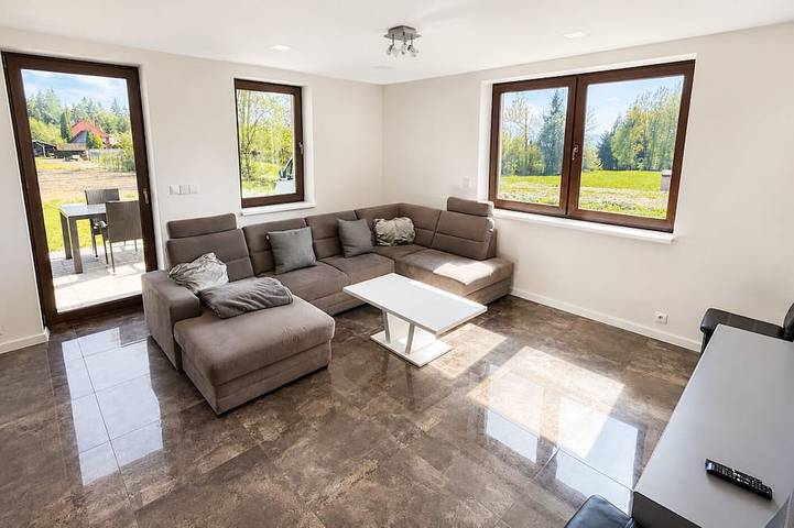 Ferienhaus für 8 Personen, mit Sauna und Whirlpool sowie Terrasse und Garten, mit Haustier - 1