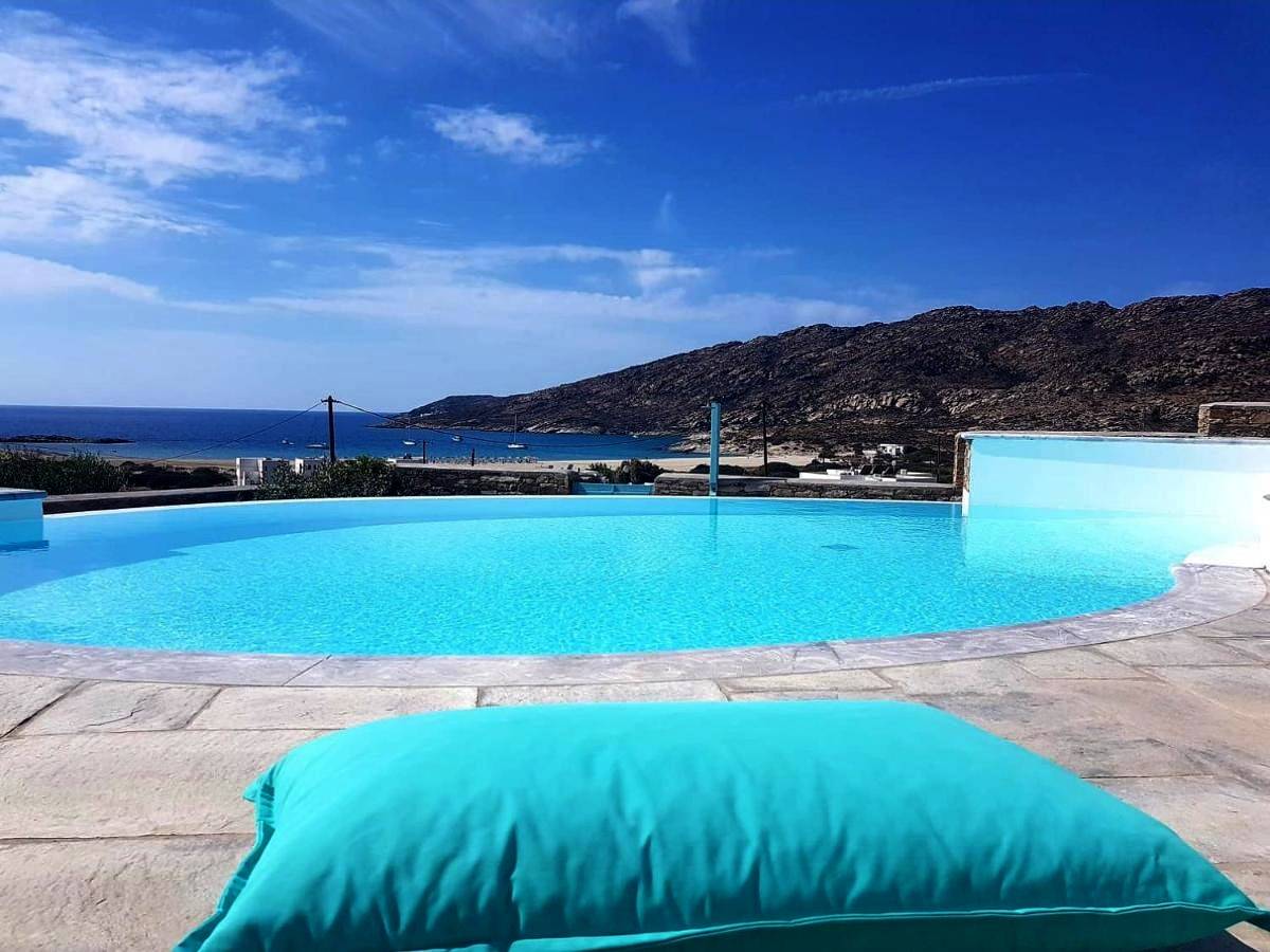 Villa with Private Pool in Ios
