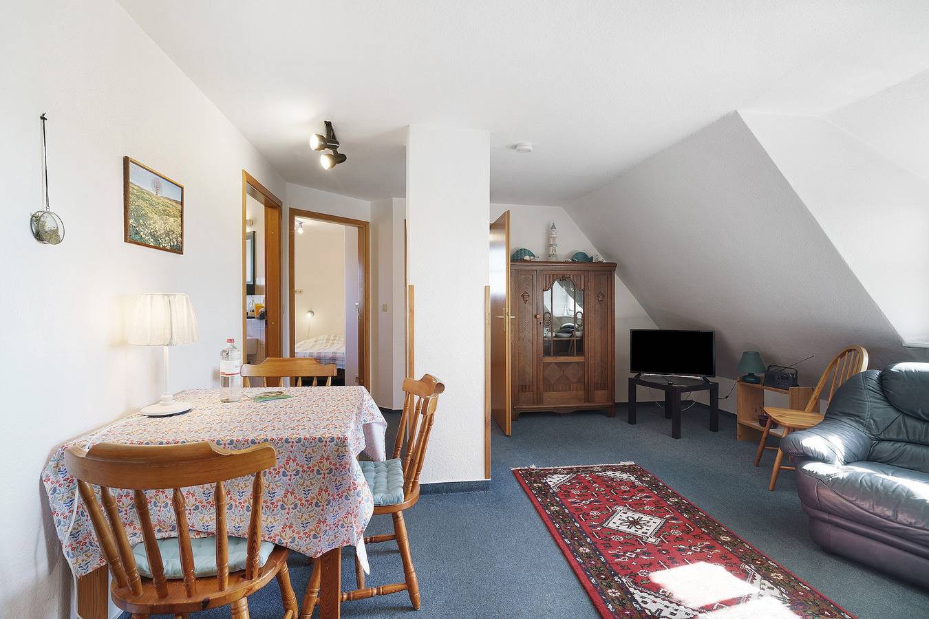 Ganze Wohnung, Ferienwohnung 'Fewo Schwalbennest' mit Seeblick, Gemeinschaftsgarten und Wlan in Pellworm, Nordfriesland
