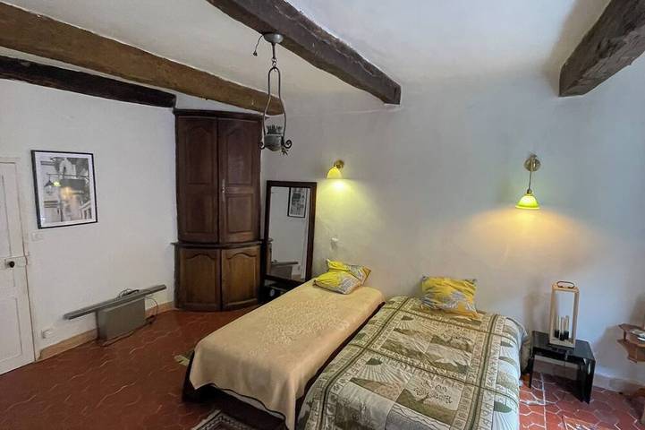 Village house on the shores of Lake Sainte Croix-Gorge du Verdon in Bauduen, Brignoles Region