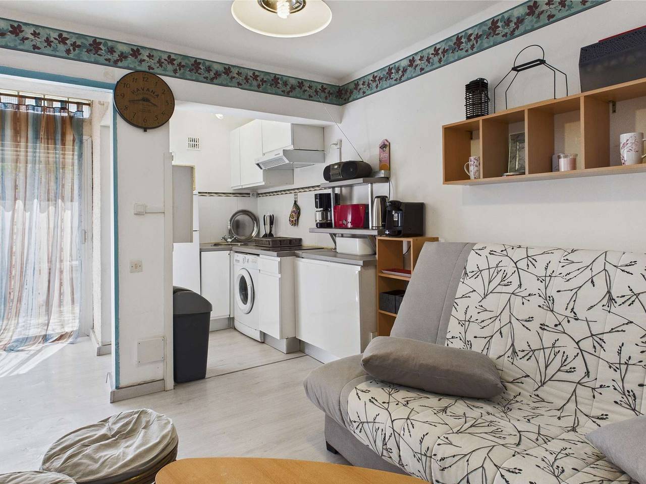 Maison climatisée rénovée 2 pièces, 2 cabines avec terrasses à 500m de la plage, parking inclus in Grau-d'Agde, Agde