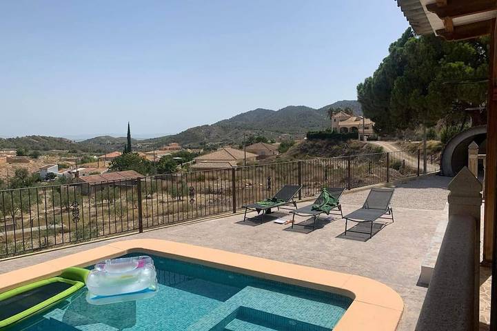 Villa für 7 Personen, mit Terrasse in Fortuna
