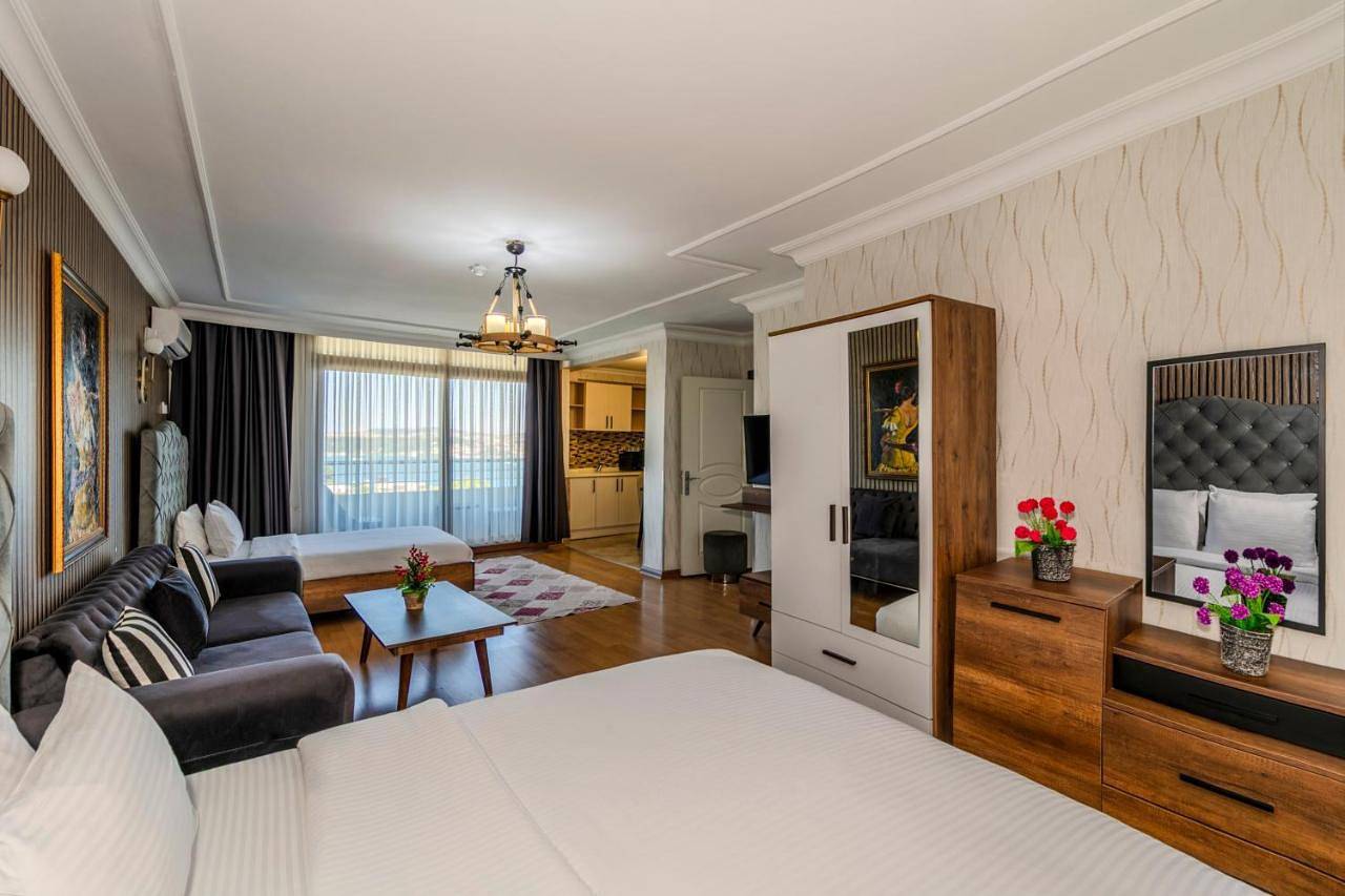 Two-Bedroom Apartment in Beyoğlu, Istanbul