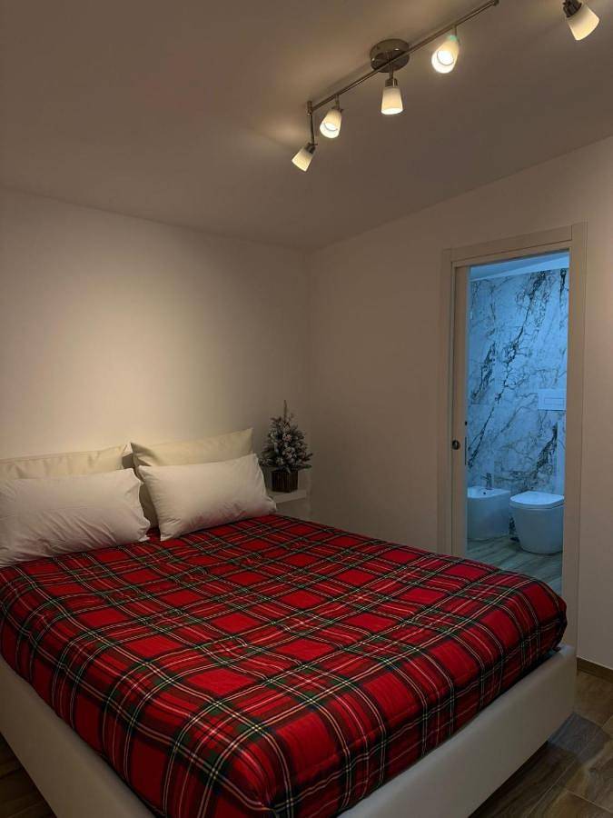 B&b per 2 persone, con giardino e panorama a Pontecagnano Faiano