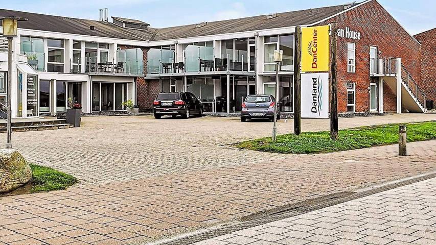 Ferienwohnung für 8 Personen, mit Whirlpool und Terrasse in Søndervig