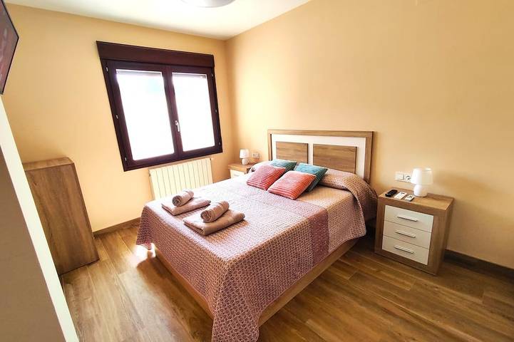Exclusive Villa with a Pool and Bbq in Carboneras de Guadazaón, Cuenca Provinz