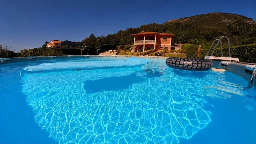 Maison de vacances pour 9 personnes, avec jardin et piscine - 1