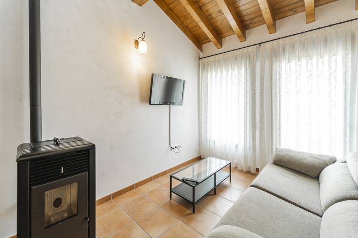 Chalet para 6 personas, con balcón y jardín en Tierras del Burgo - 4