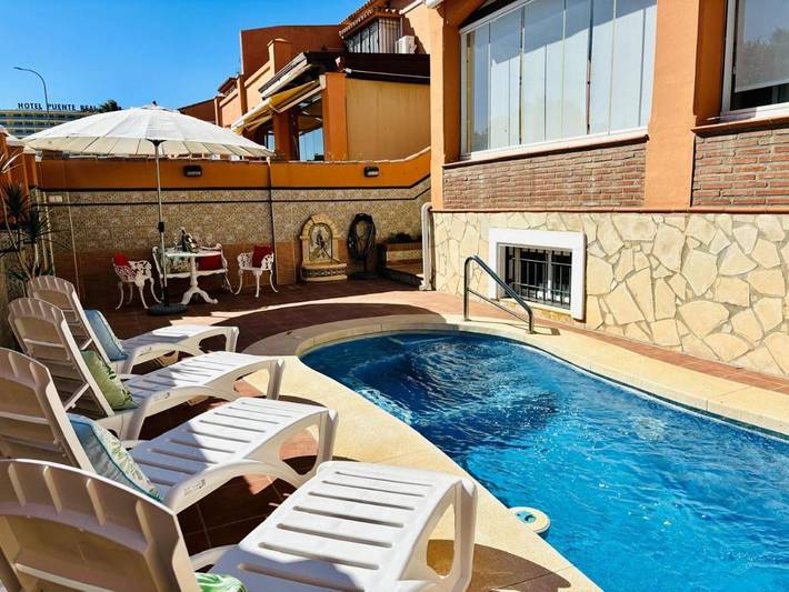 Casa rural para 12 personas, con vistas además de balcón y piscina en Torremolinos - 4