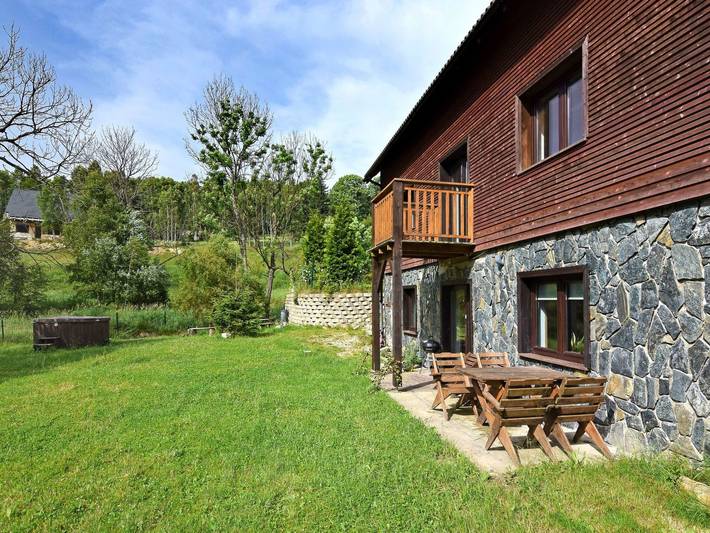 Villa für 4 Personen, mit Terrasse und Garten in Polen