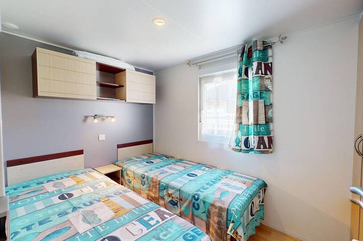 Camping pour 4 personnes à Brem-sur-Mer - 3