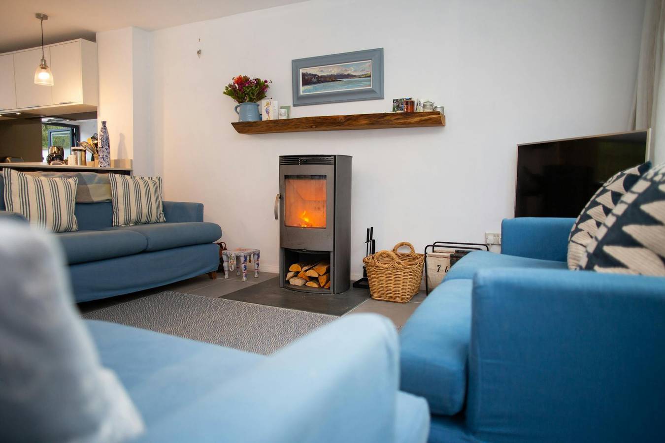 5 Seabird Close, Little Haven in Little Haven, Pembrokeshire