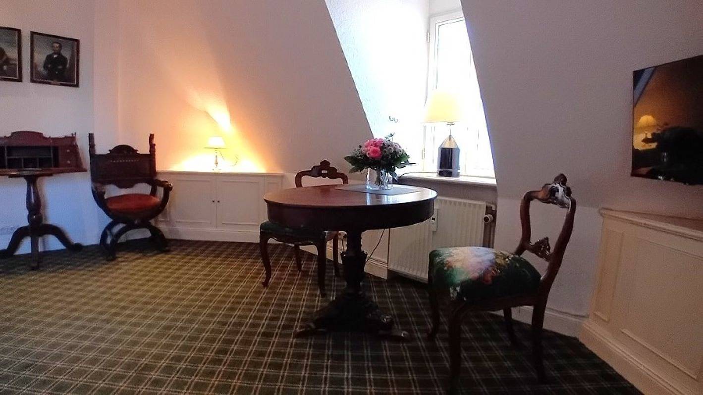 Ganze Ferienwohnung, Herrenhaus Appartement 16 in Lüdersburg, Elbtalaue