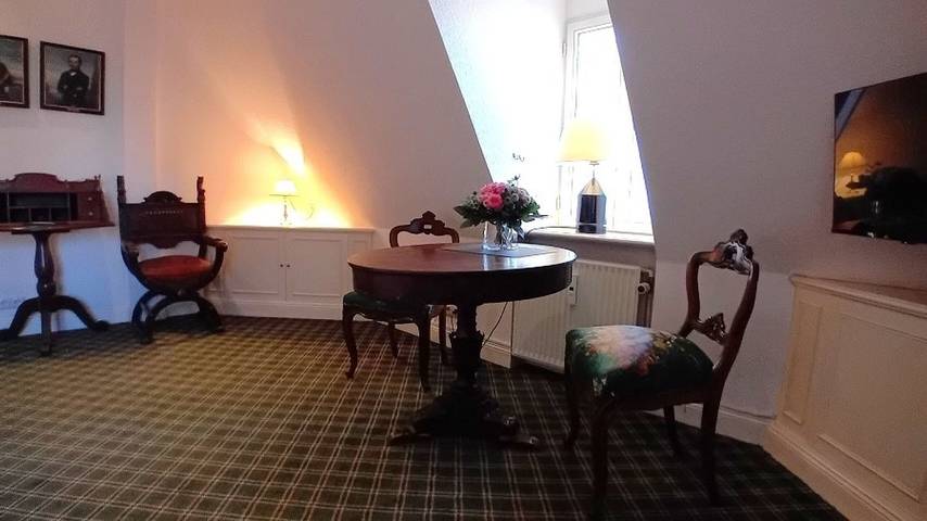 Ganze Ferienwohnung, Herrenhaus Appartement 16 in Lüdersburg, Elbtalaue