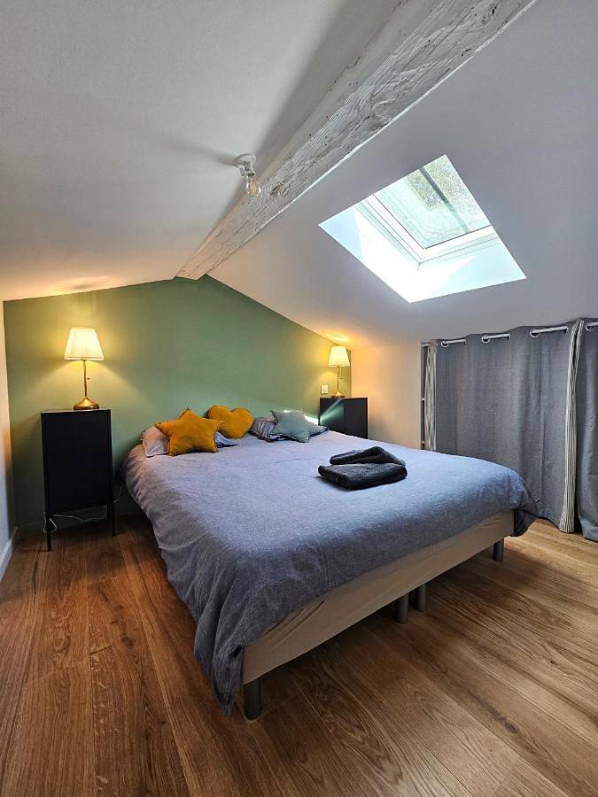 Gîte pour 4 personnes, avec jardin à Charbonnières-les-Bains - 4