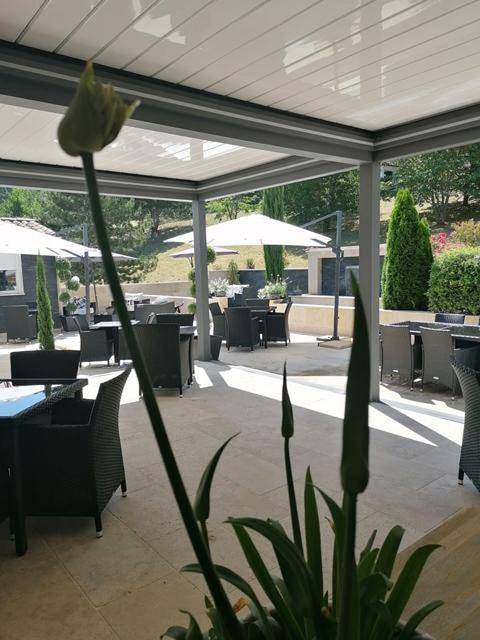 Hôtel Les Deux Lions in Riez, Alpes-de-Haute-Provence