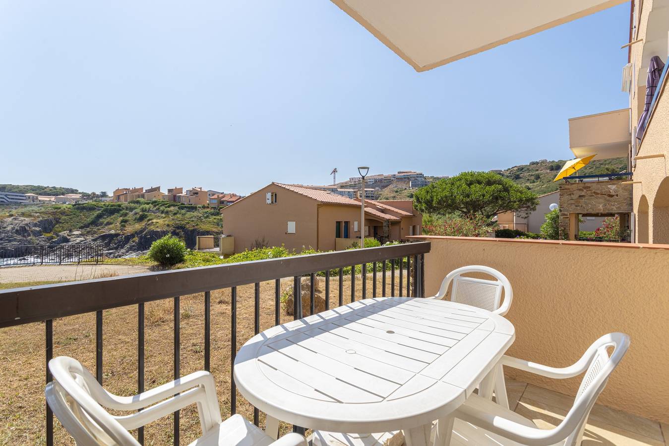 Appartamento intero, Appartamento per 4 persone con terrazza e vista mare in La Côte Vermeille, Collioure