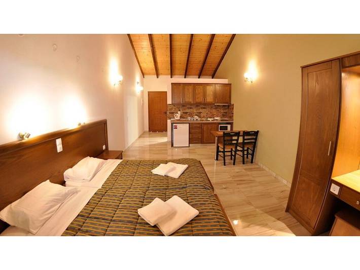 Hel enrumslägenhet, 'Mirage Arillas Studio Type C19' with Shared Pool & Wi-Fi in Arillas, Korfu