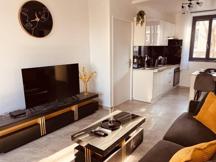 Appartement de vacances pour 4 personnes, avec vue et jardin