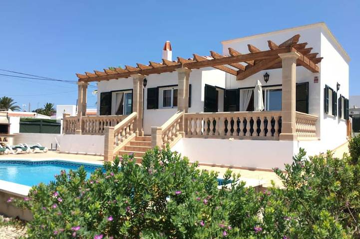 Casa de vacaciones para 6 personas, con balcón, Se admiten mascotas en Cala en Porter