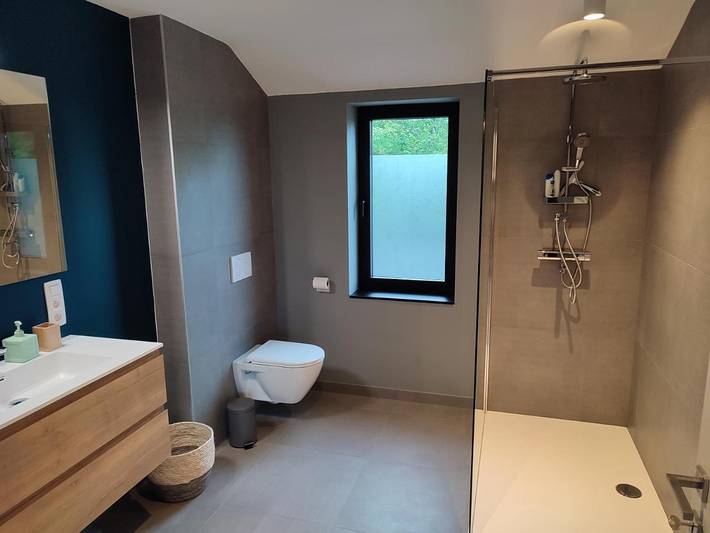 Location de vacances pour 2 personnes, avec jardin ainsi que terrasse et jacuzzi dans Heyd - 4