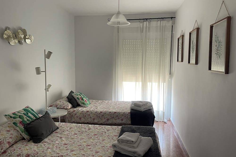 Apartamento entero, Apartamento con todas las comodidades para que te sientas como en casa in Játiva, Provincia de Valencia