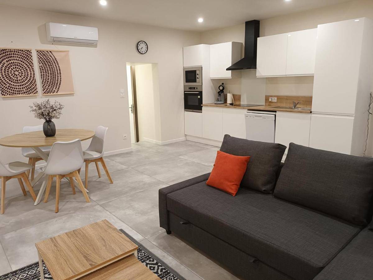 Appartement entier, Domaine de Zely in Fontaines-d'Ozillac, Région de Jonzac
