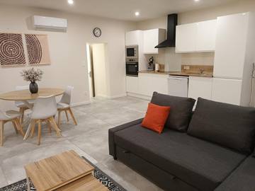 Gîte pour 4 personnes, avec vue et jardin à Fontaines-d'Ozillac