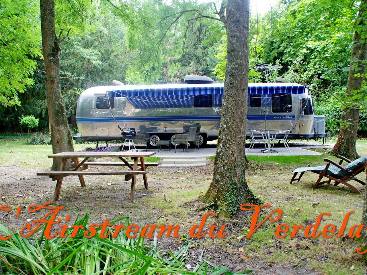 Unique getaway in a vintage Airstream in Anjou in La Ménitré, Angers region