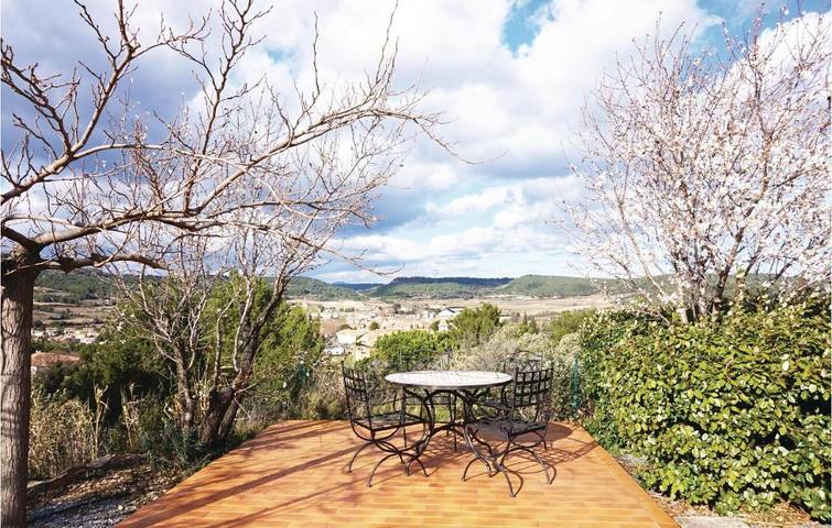 Location de vacances pour 6 personnes, avec piscine ainsi que terrasse et jardin à Cruzy - 3