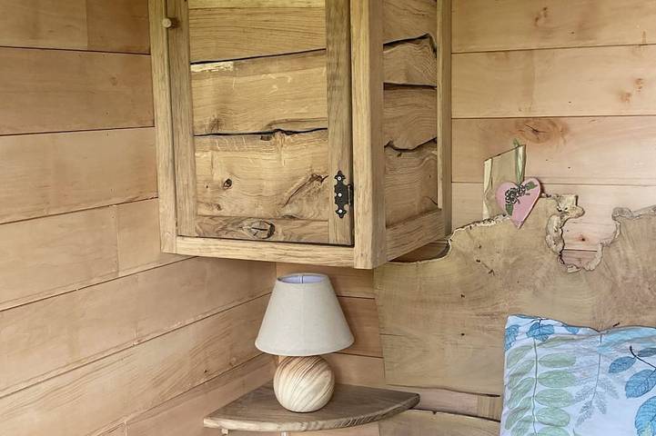 Morvan-style caravan in Dun-les-Places, Naturpark Morvan