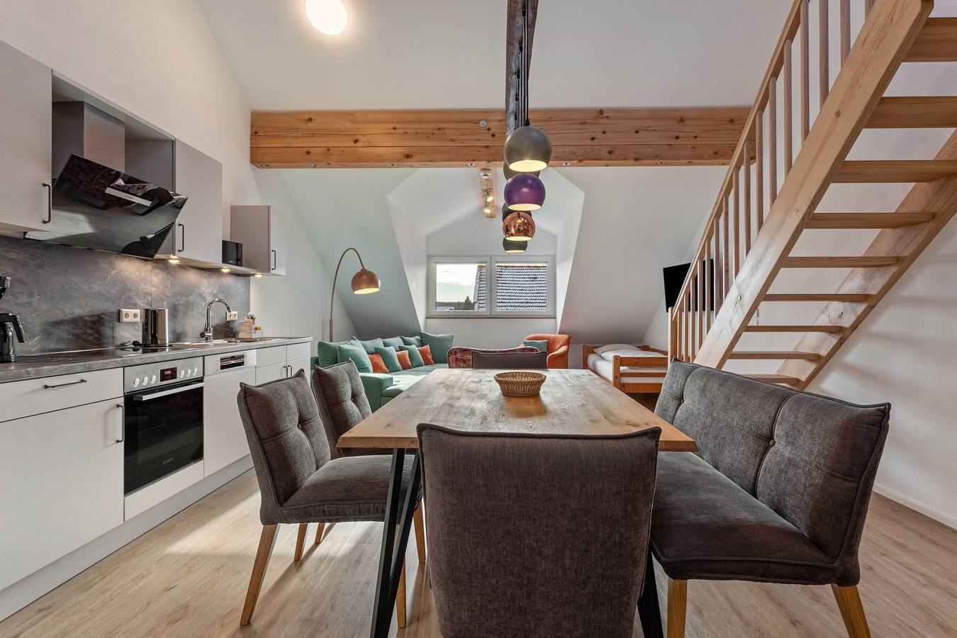 Ganze Wohnung, Ferienwohnung 'Appartment 12' mit Gemeinschaftsterrasse, Gemeinschaftsgarten und Wi-Fi in Kirchseeon, Oberbayern