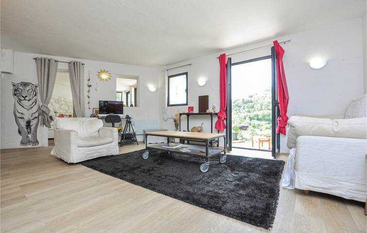 Location de vacances pour 7 personnes, avec terrasse et jardin à Saint-Jeannet - 3