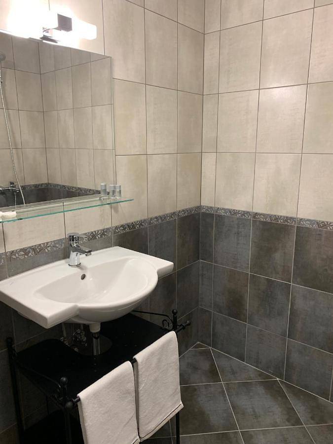 Chambre d’hôte pour 4 personnes, avec vue ainsi que terrasse et jardin dans Veliko Tarnovo - 2