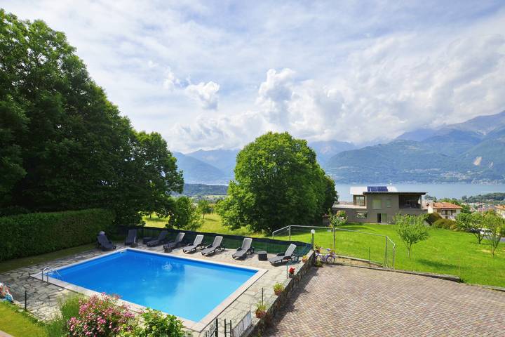 Ferienhaus für 6 Personen, mit Terrasse und Pool sowie Seeblick, kinderfreundlich am Comer See - 3