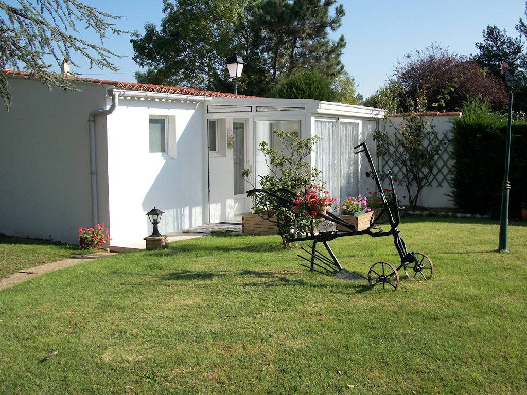 Chambre d'hôtes "L'Étang" - Chambre in Mareuil-sur-Lay-Dissais, Région de La Roche-sur-Yon