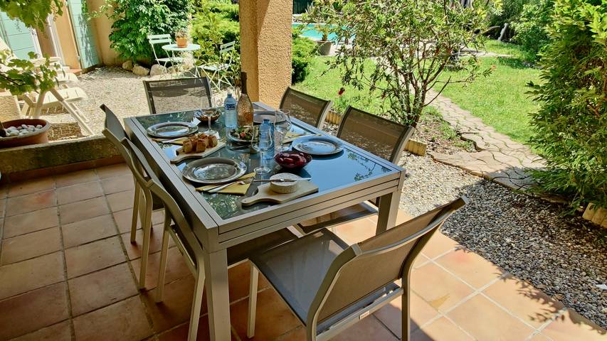 Gîte pour 6 personnes, avec piscine à Lorgues - 2